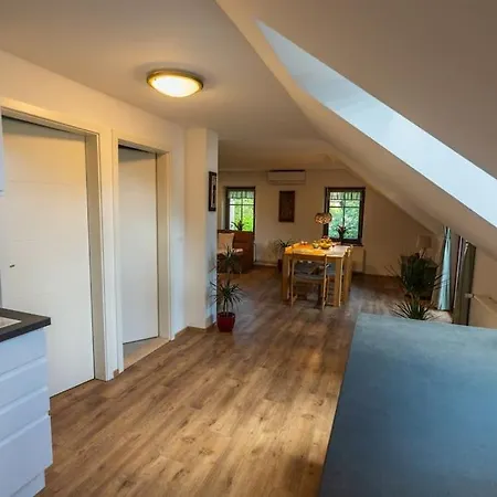 Apartment Upart *